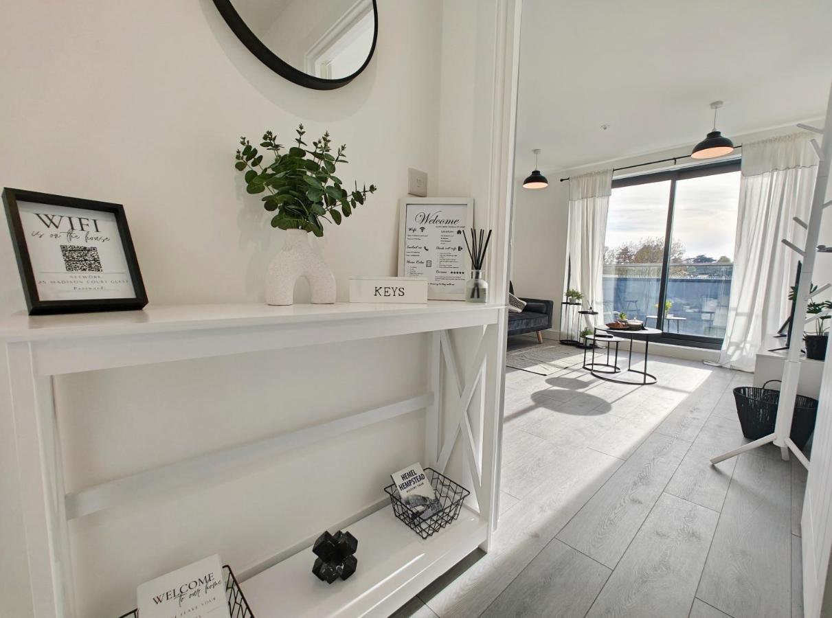 Modern City Apartment היימל המפסטד מראה חיצוני תמונה